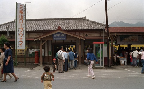 st-1