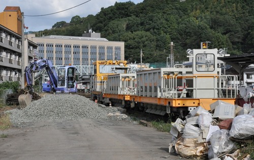 uwj-18